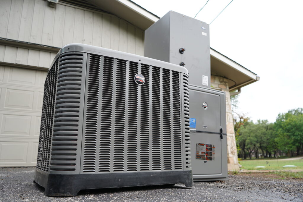 New Ruud air conditioner and furnace installed at a San Antonio home
